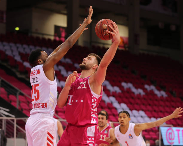 丰富球队的 丰富球队的